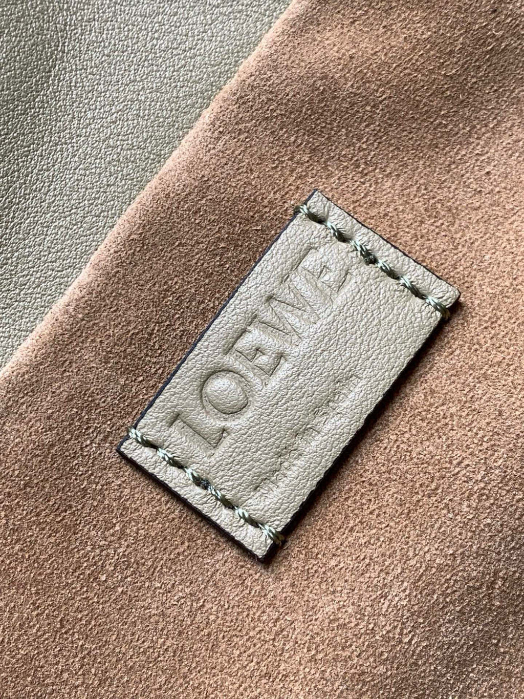 LOEWE 25S MEDIUM FLAMENCO CLUTCH BAG 23 IN DUSTY KHAKI CALFSKIN